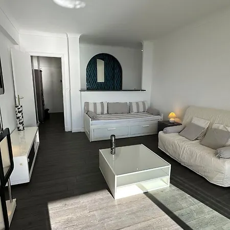 Lido Juan Les Pins - Front De
